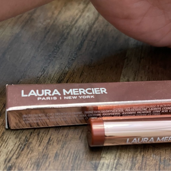 Laura Mercier CAVIAR STICK EYE COLOR Forbidden Rose - Picture 2 of 7